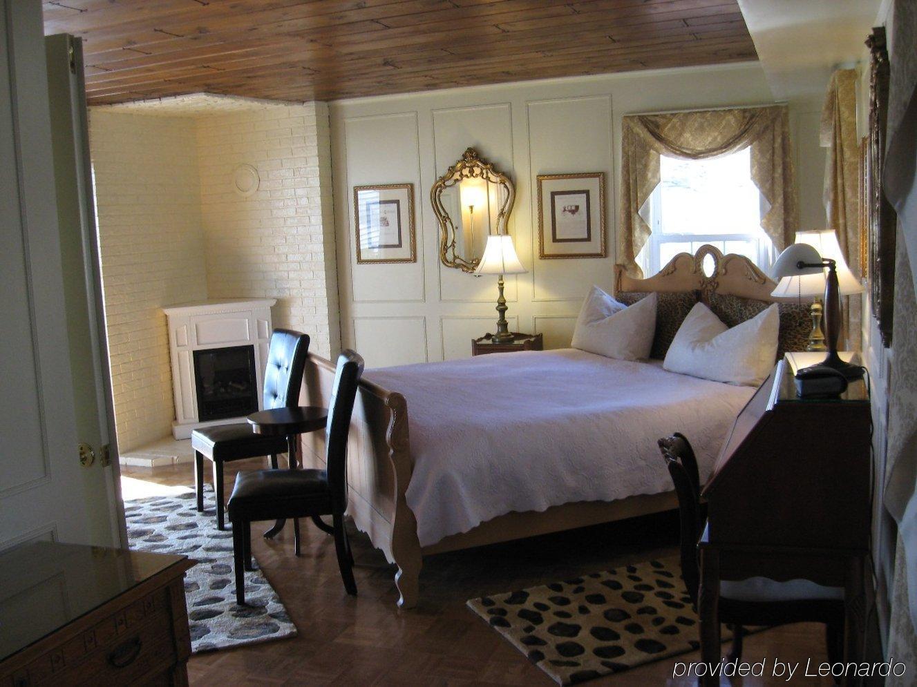 Historic Jacob Hill Inn Сийконк Екстериор снимка