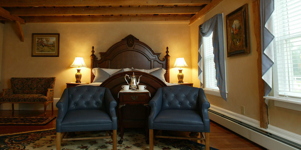 Historic Jacob Hill Inn Сийконк Екстериор снимка