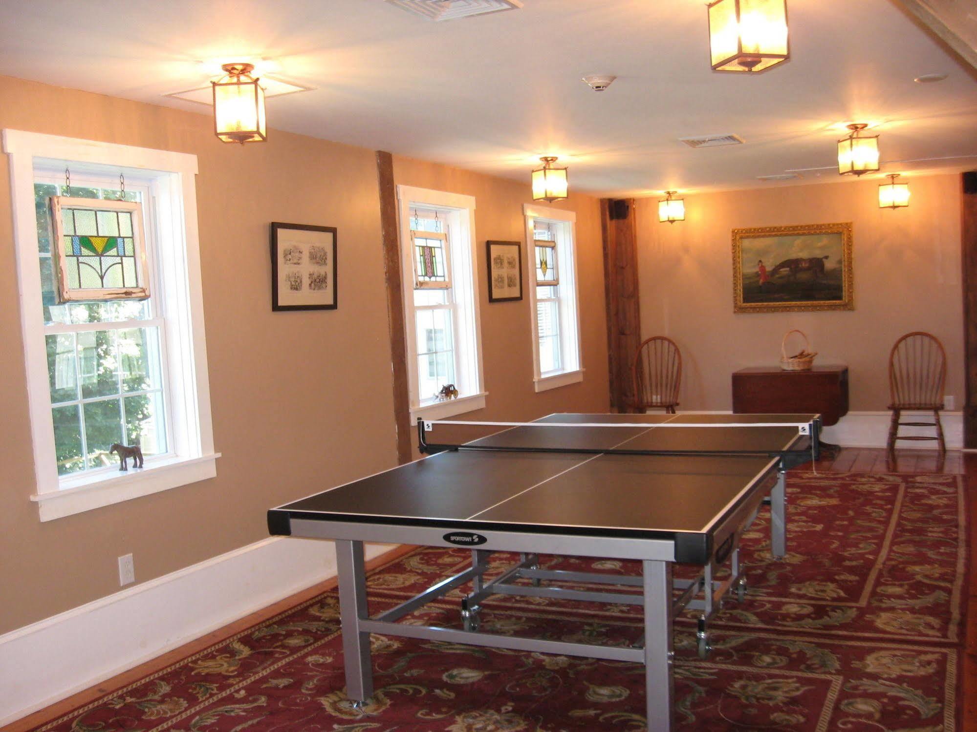 Historic Jacob Hill Inn Сийконк Екстериор снимка